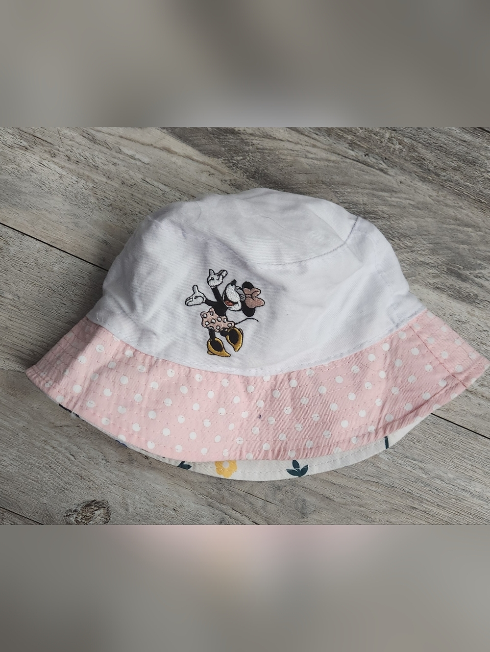Disney Minnie Mouse Girls White and Pink Polka Dot/Floral Reversible Bucket Hat